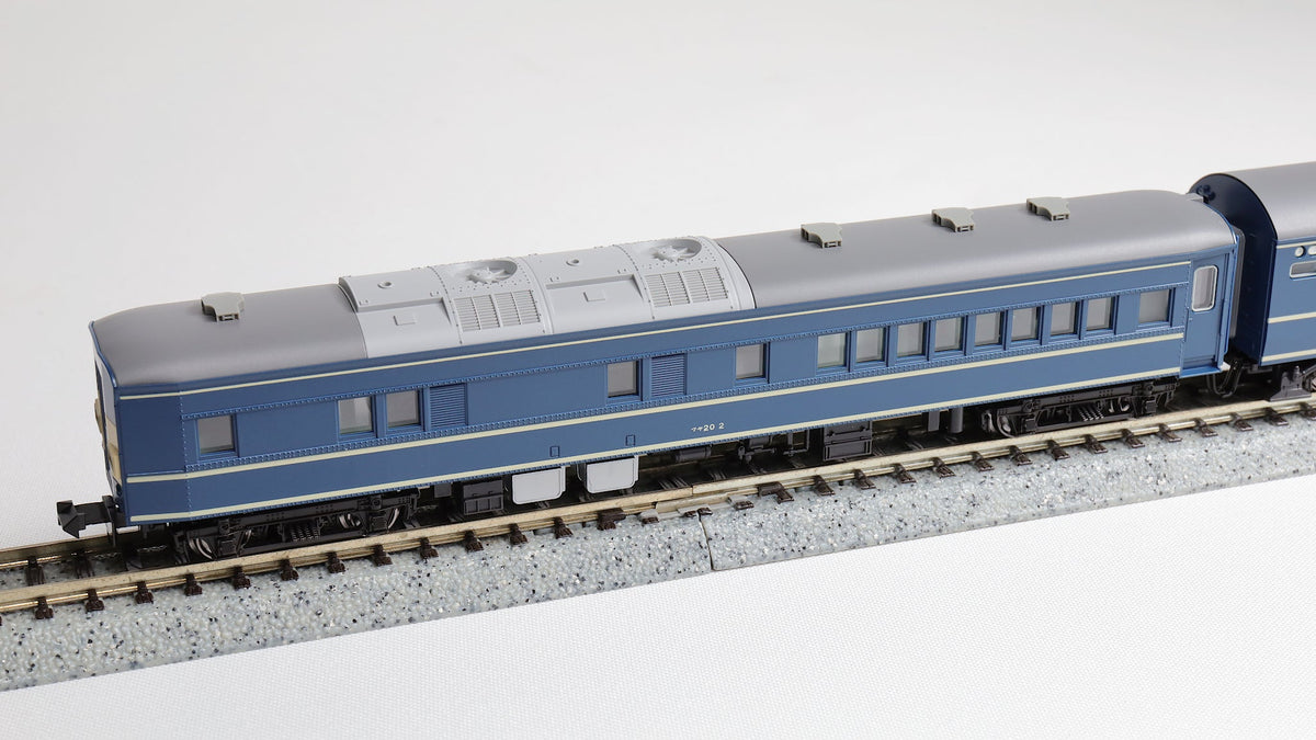 90016551_02_ebd341aa-fe95-46f6