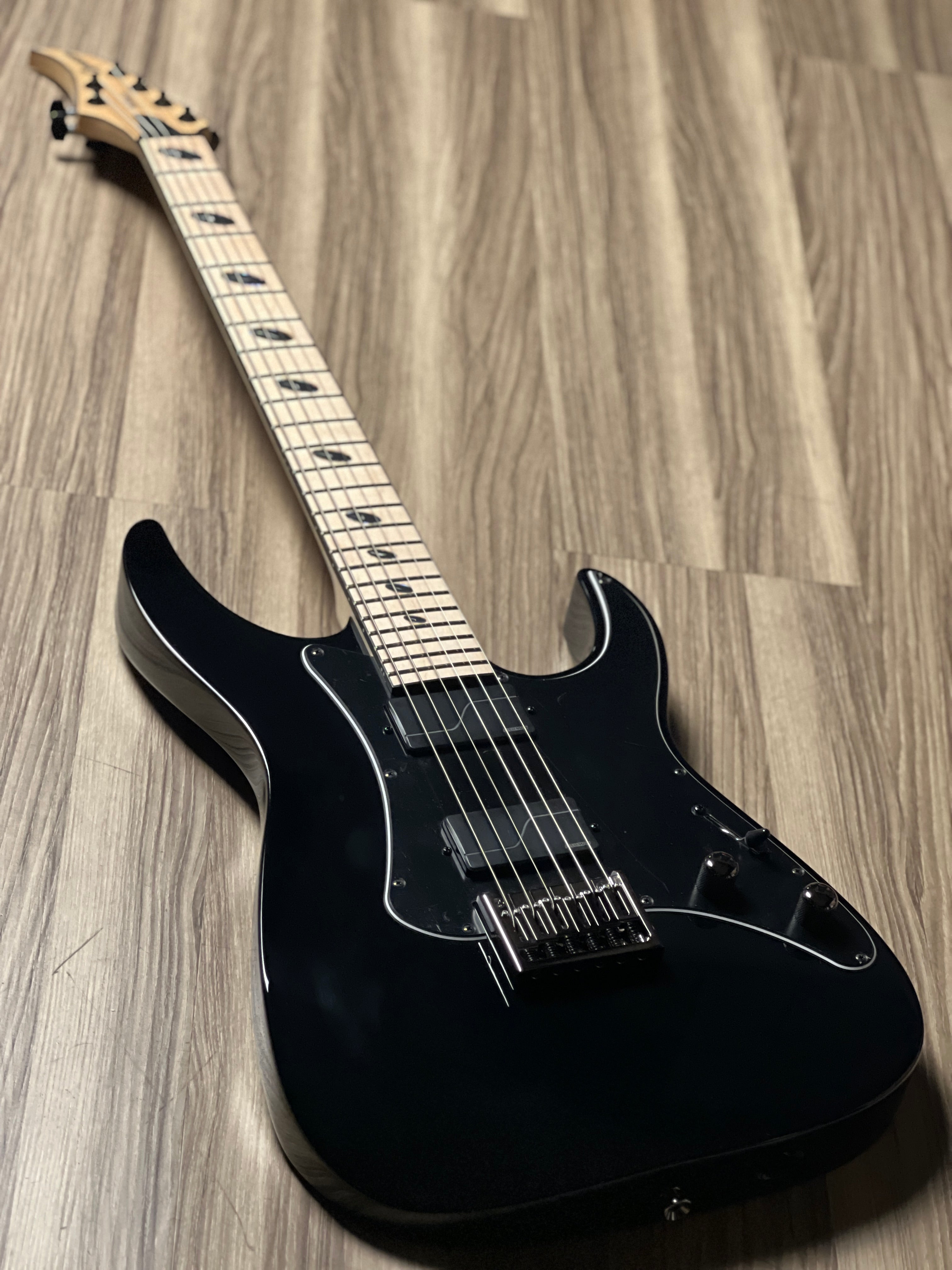 Caparison Dellinger-JSM Black 3360024 – nafiriguitar.com