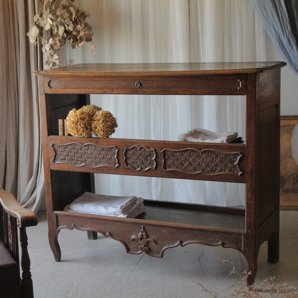 美品】フランスアンティーク 1900年代 木製3段装飾エタジュール[3738