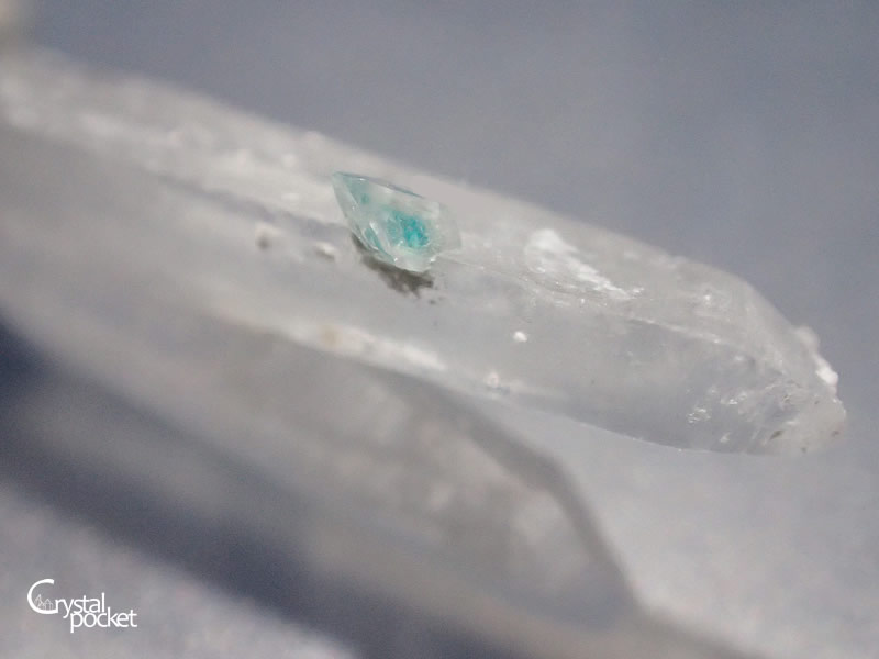 HENMILITE PENTAHYDROBORITE 逸見石 五水灰硼石 布賀鉱山 - クリスタル