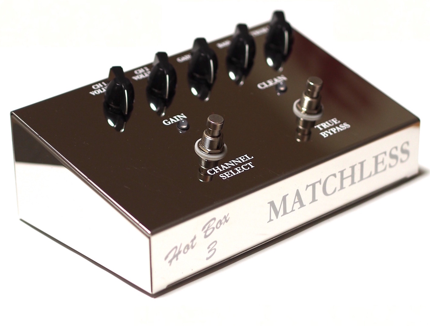 フロアタイプのプリアンプ「HOT BOX 3」 | ギターのレシピ