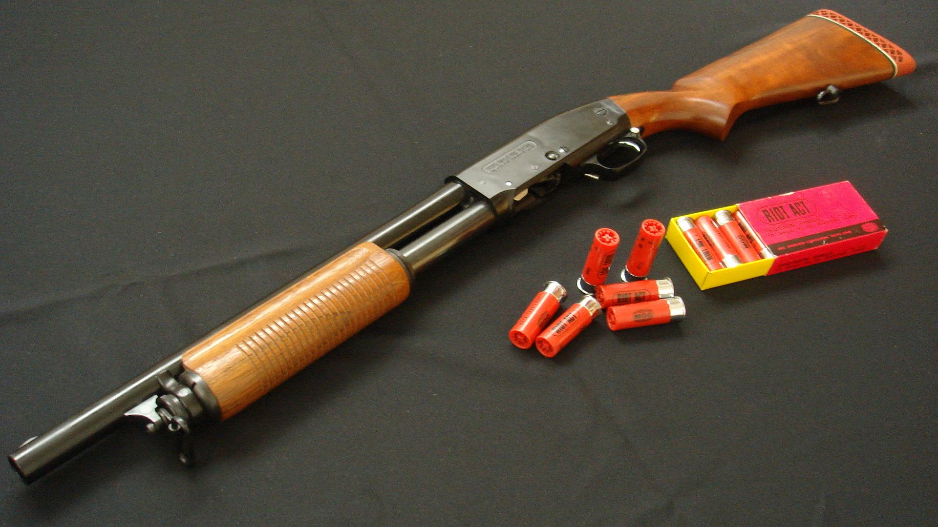 実銃ライフルケース MGC M 31ショットガン4丁収納可能 実銃ライフル