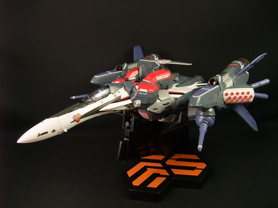 DX超合金 VF-25F アーマードメサイアバルキリー(早乙女アルト機