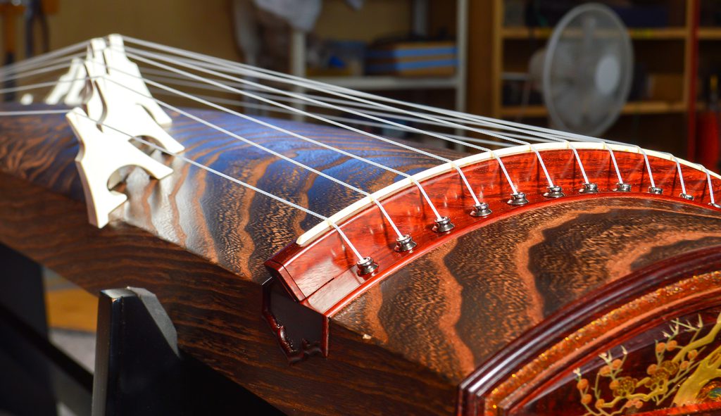 練習用から最高級品までさまざまなニーズに対応可能な、福山琴の