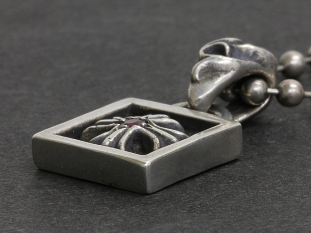 送料、代引手数料無料】 ◇ 【中古】 クロムハーツ フレームド CH