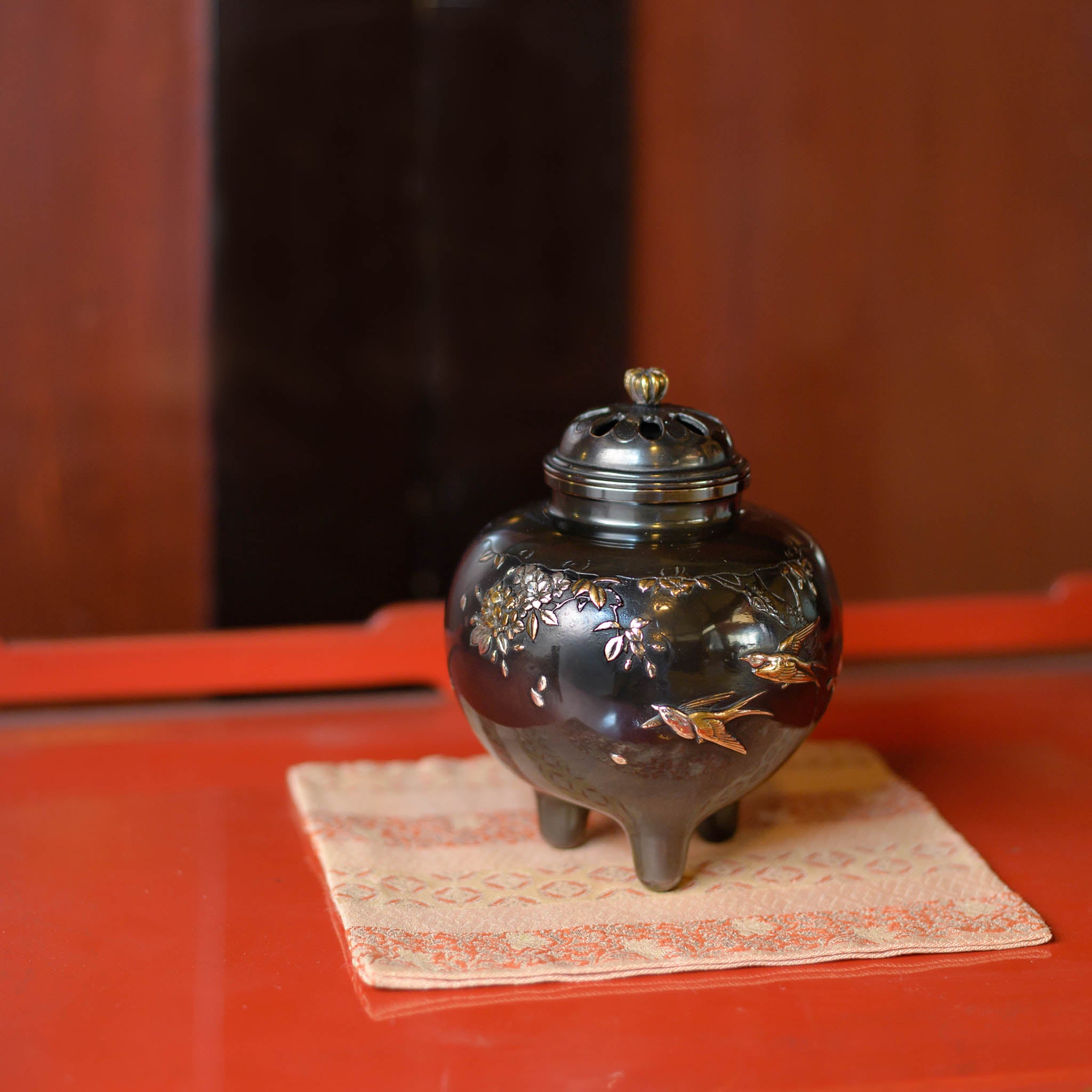 年代物 古染香炉 純銀火屋 香合 箱付き アンティーク 年代物 古染香炉