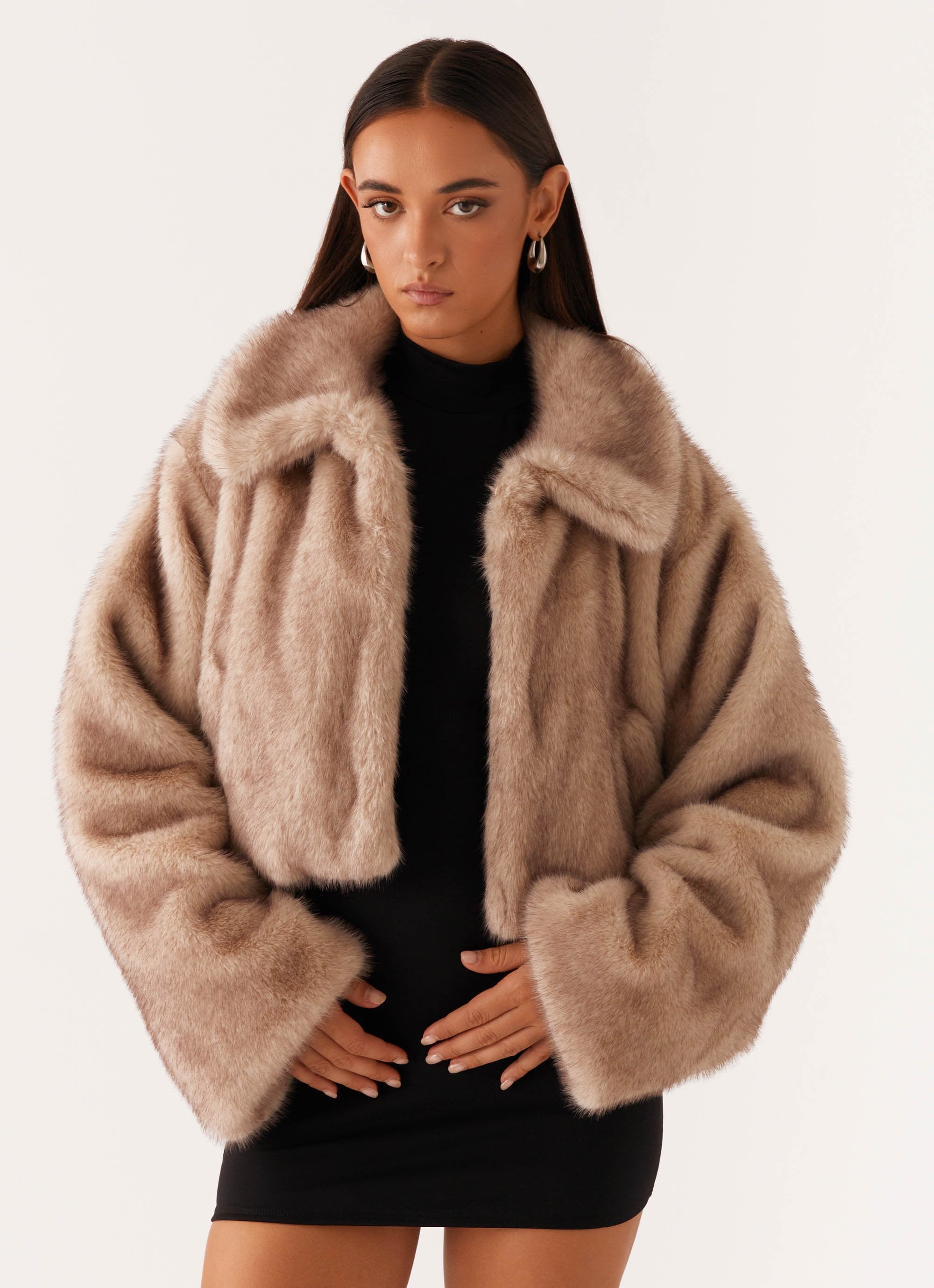 Yasmina Faux Fur Jacket - Beige – Peppermayo Canada