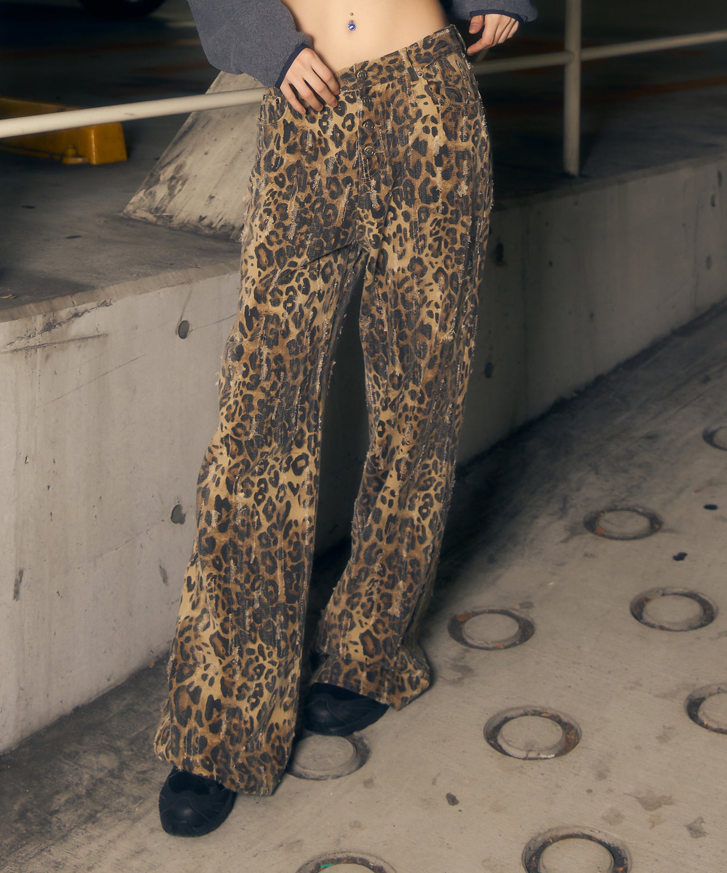 アニマルパターンJ/Wワイドストレートパンツ｜ACLENT（アクレント）