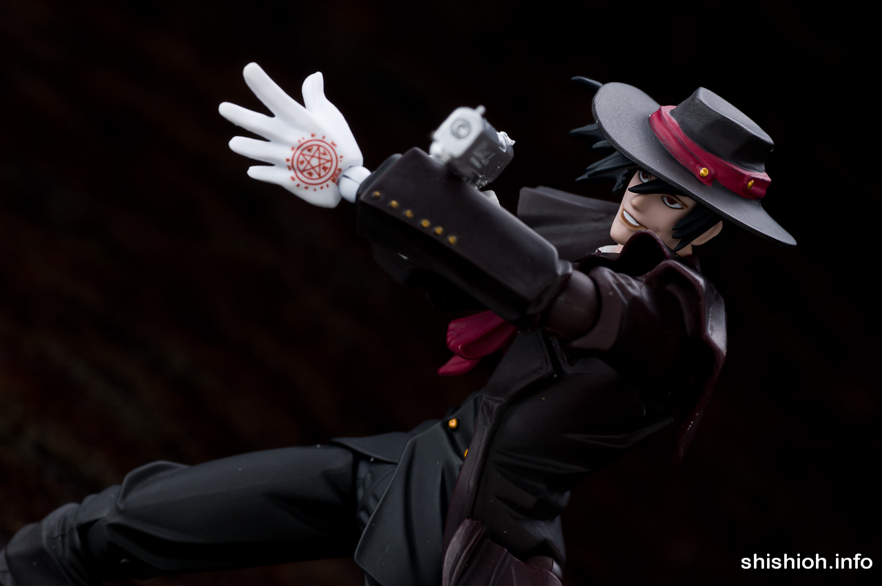 レビュー】 海洋堂 リボルテックヤマグチ No.114 アーカード [HELLSING]