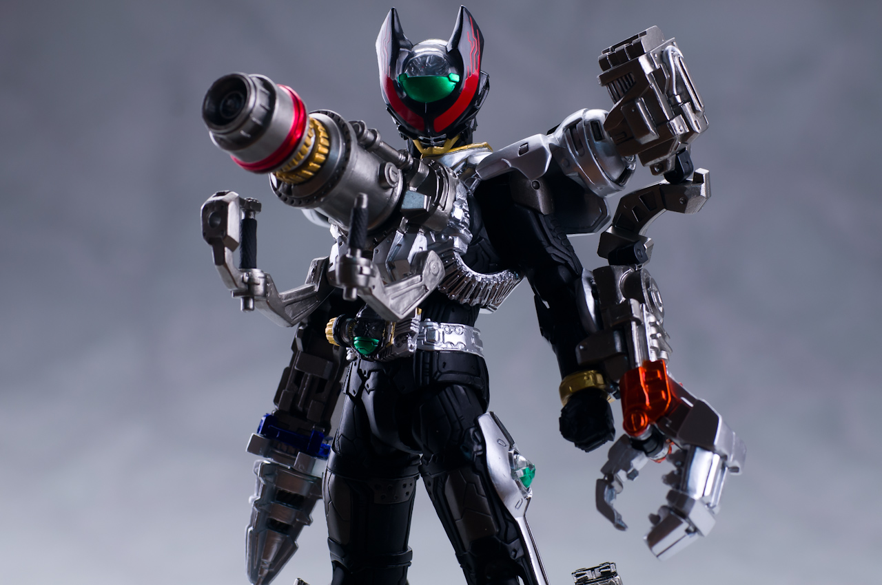 レビュー】 バンダイ 魂ウェブ商店 S.I.C. 仮面ライダーバース [仮面