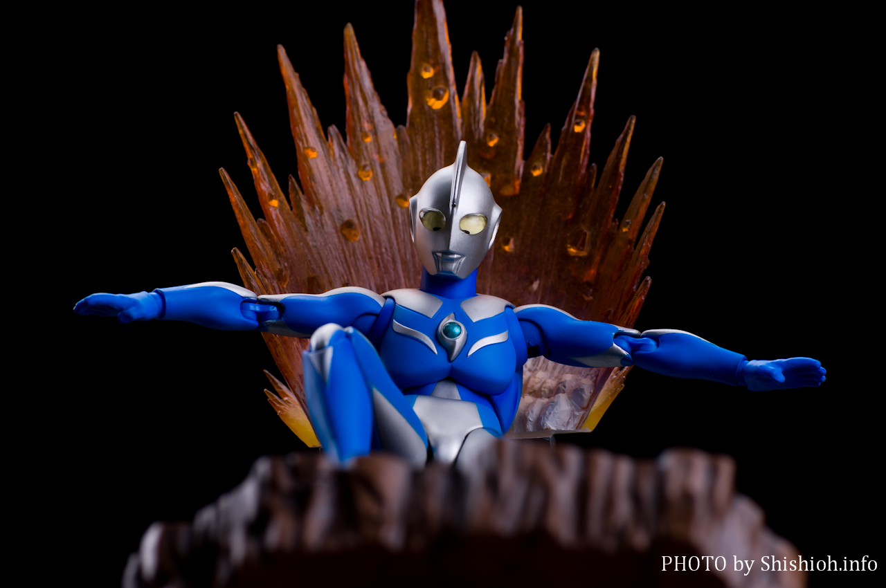 レビュー】 バンダイ 魂ウェブ商店 ULTRA-ACT ウルトラマンコスモス