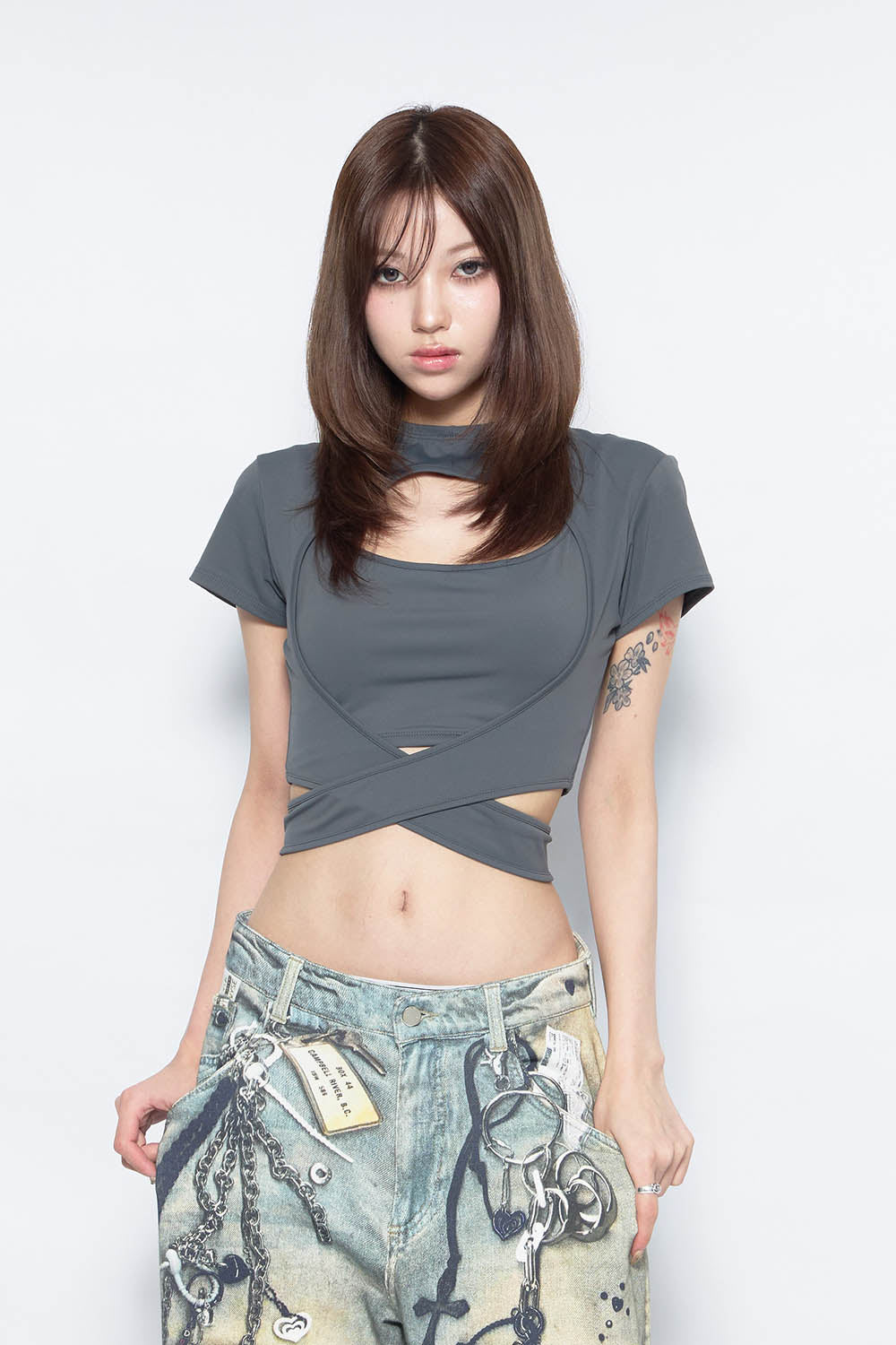 THEREDTHREAD / ザレッドスレッド】S front cross tops