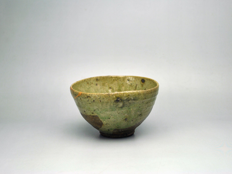 キャロライン洋子さま専用 緑色の丸型陶器の器 青唐津茶碗 古唐津 桃山