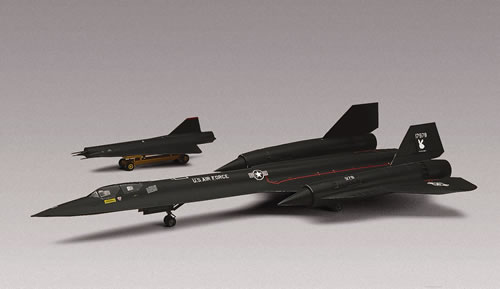 RMX5810 - 1/72 SR-71A Blackbird By REVELL @ Great Hobbies