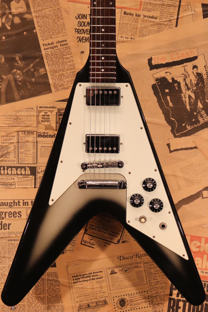 Gibson 1979y[Flying V[“Silver Burst”[Mint Condition | GUITAR