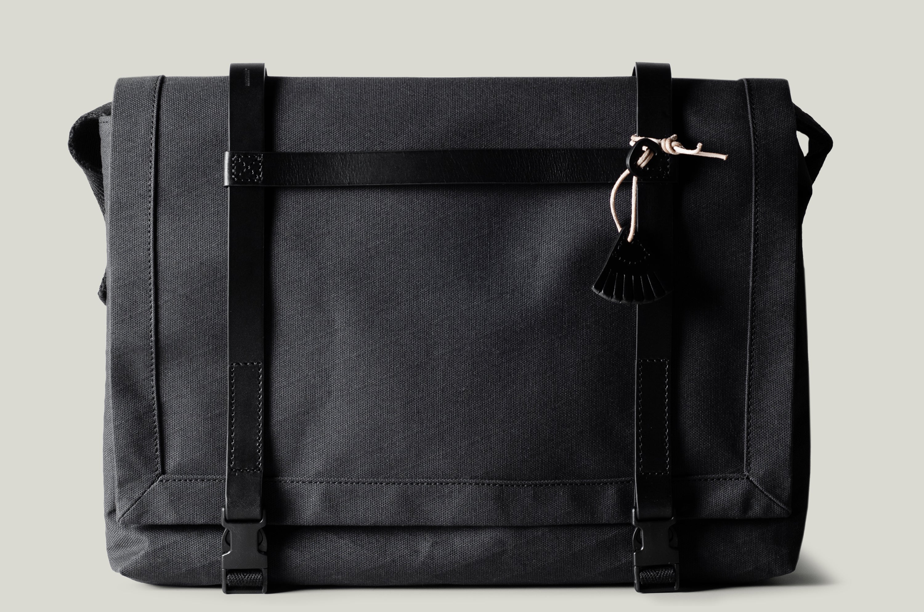 H Large Messenger Bag . Charcoal – hardgraft