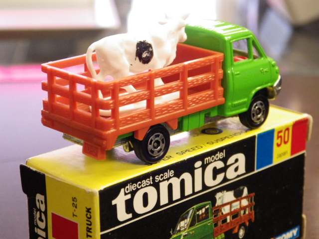 ミニカーショップグローバル - トミカ 50 トヨタ ダイナ 牧場トラック