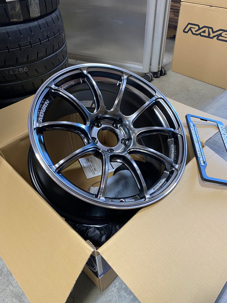 Advan RZII - 18x9.5 +45, 5x114.3 - Hyper Black *Set of 4* – System