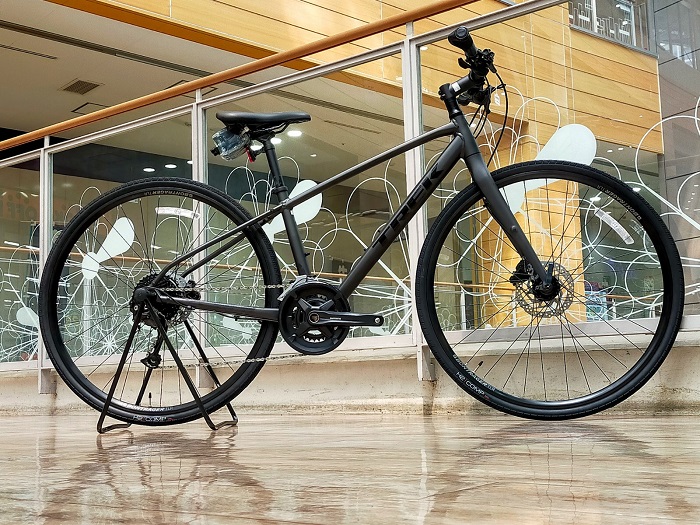 FXシリーズ上位グレード。グリップが快適性の秘密！TREK FX3 DISC