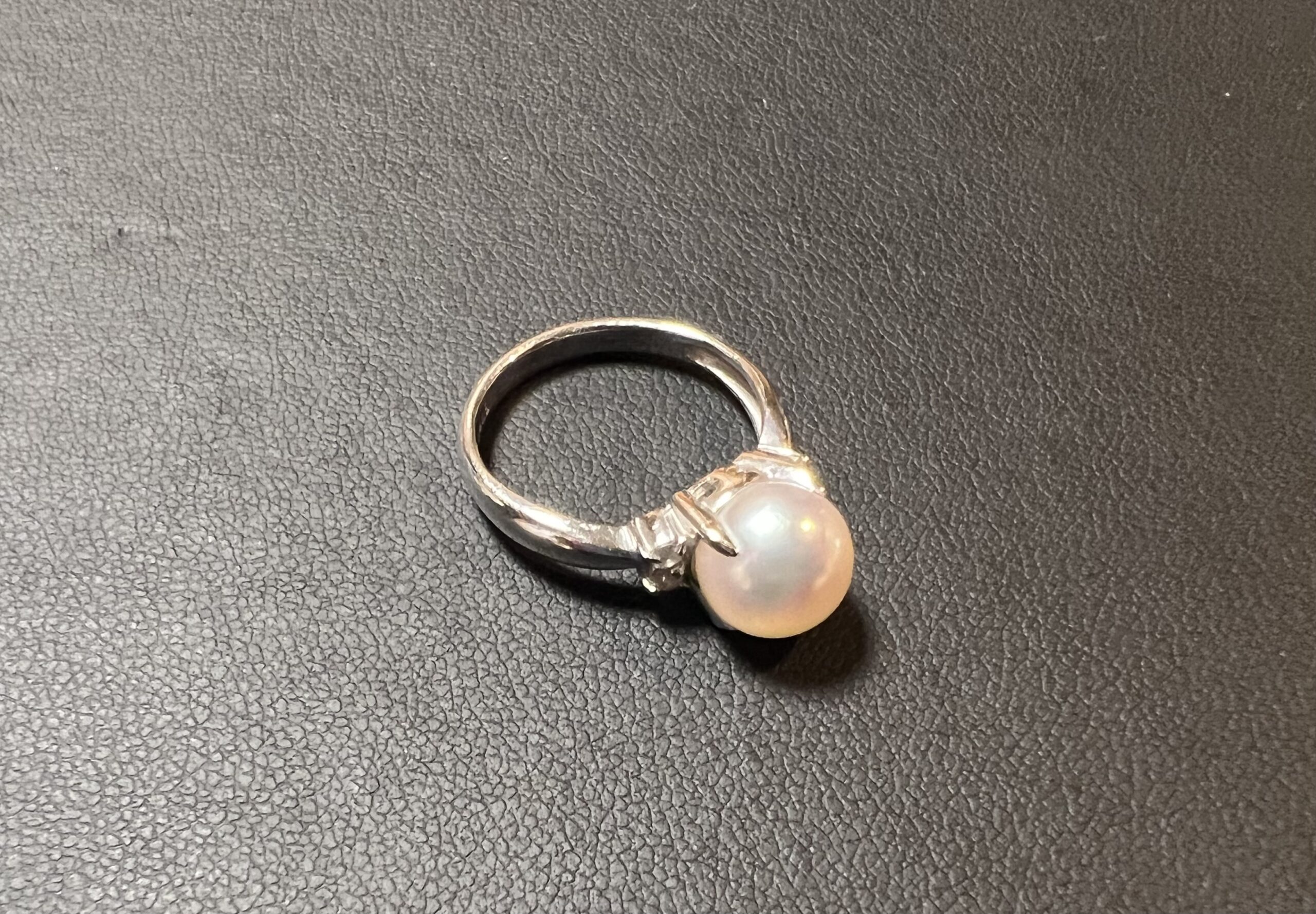 k14 マベ真珠リング ダイヤ1mm2つ