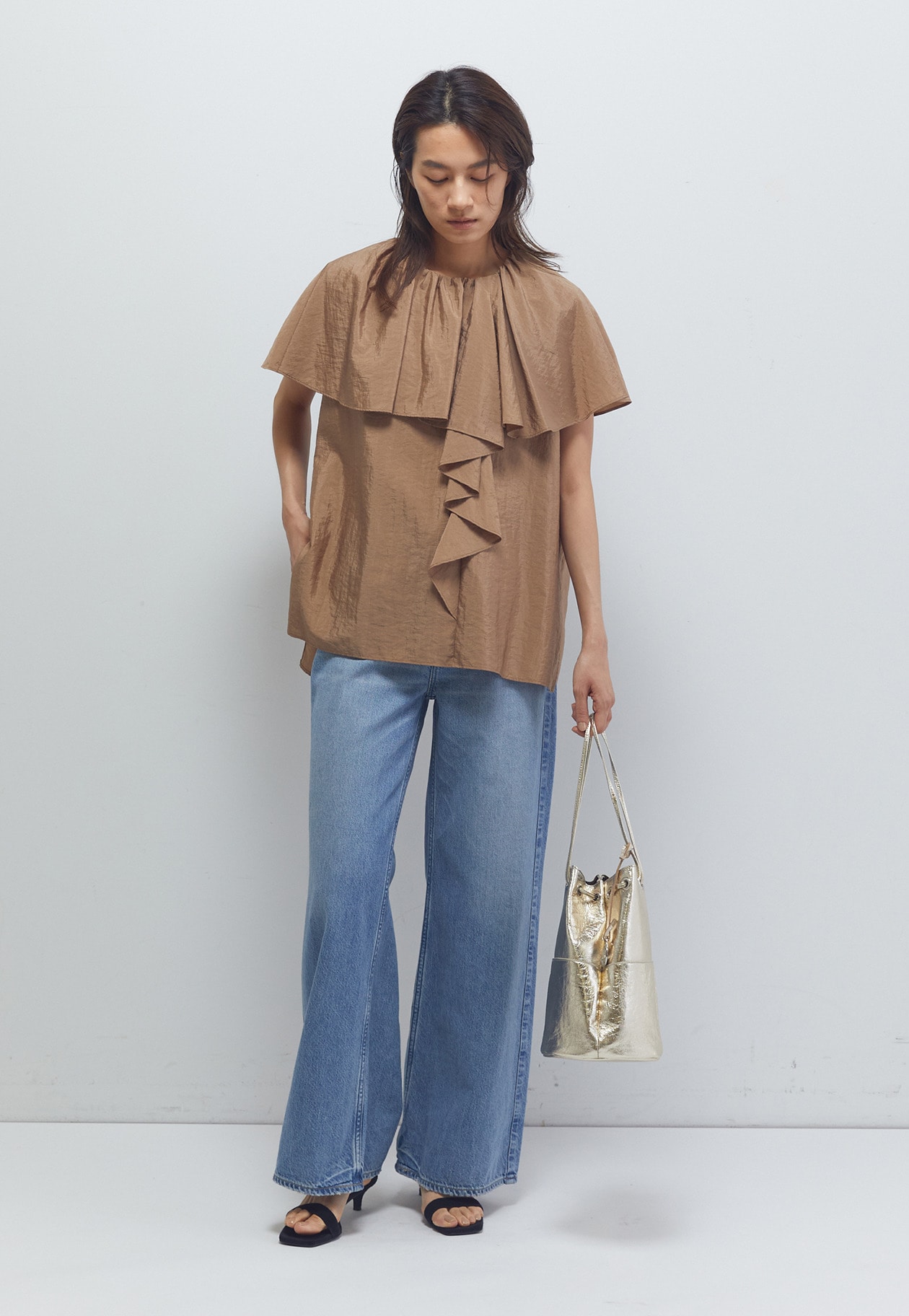 ナイロンクロスケープカラーブラウス】｜1er Arrondissement（プルミエ