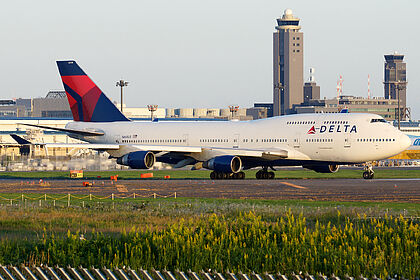 N668US Delta Air Lines Boeing 747-400 | Planespotters.net