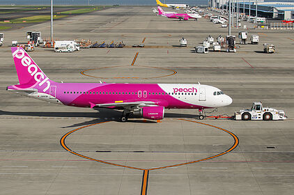JA819P Peach Airbus A320-200 | Planespotters.net