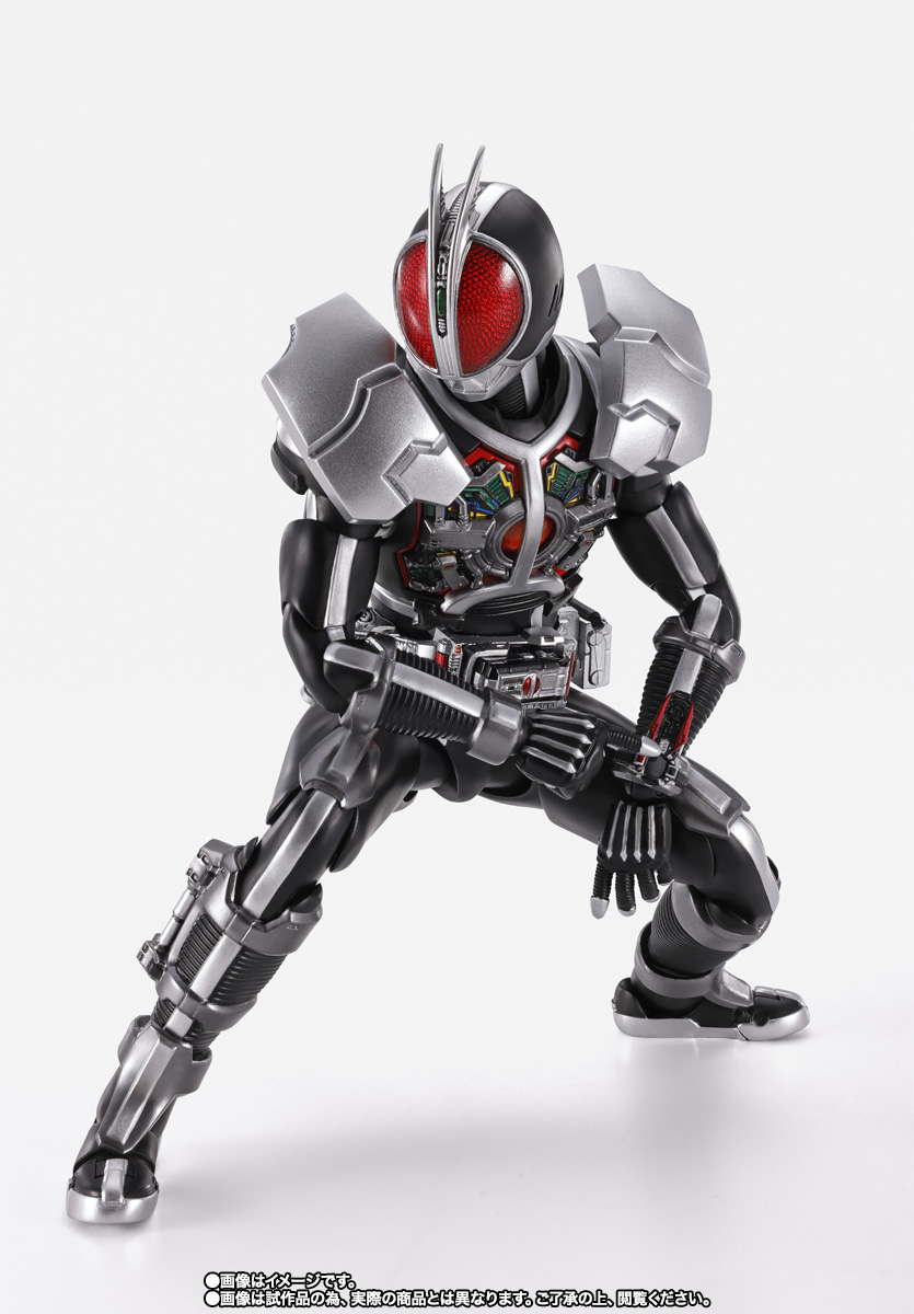 S.H.Figuarts（真骨彫製法） 仮面ライダーファイズ アクセルフォーム