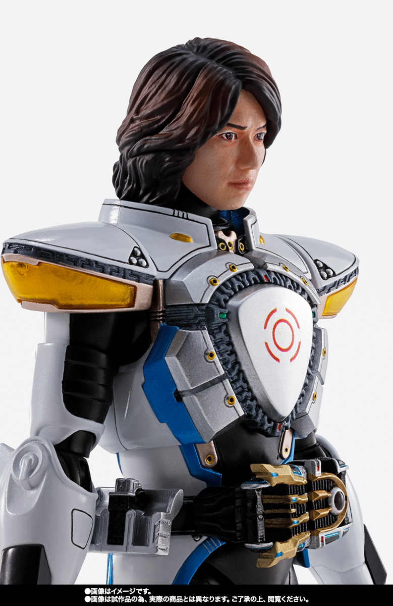S.H.Figuarts（真骨彫製法） 仮面ライダーイクサ セーブモード