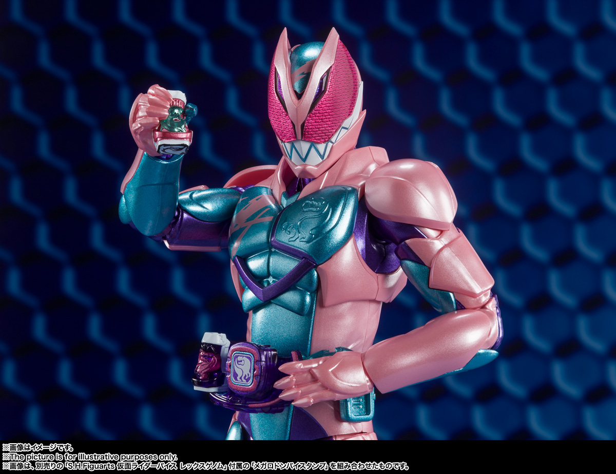 S.H.Figuarts 仮面ライダーリバイ レックスゲノム（初回生産） | 魂ウェブ