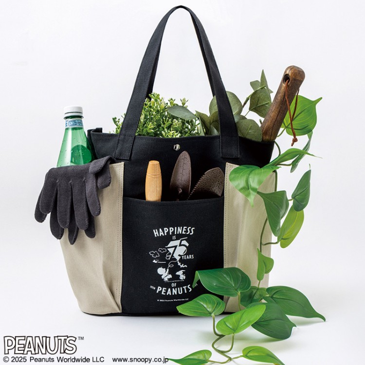 SNOOPY BIG GARDEN TOTE BAG BOOK 75th Anniversary Edition│宝島社の