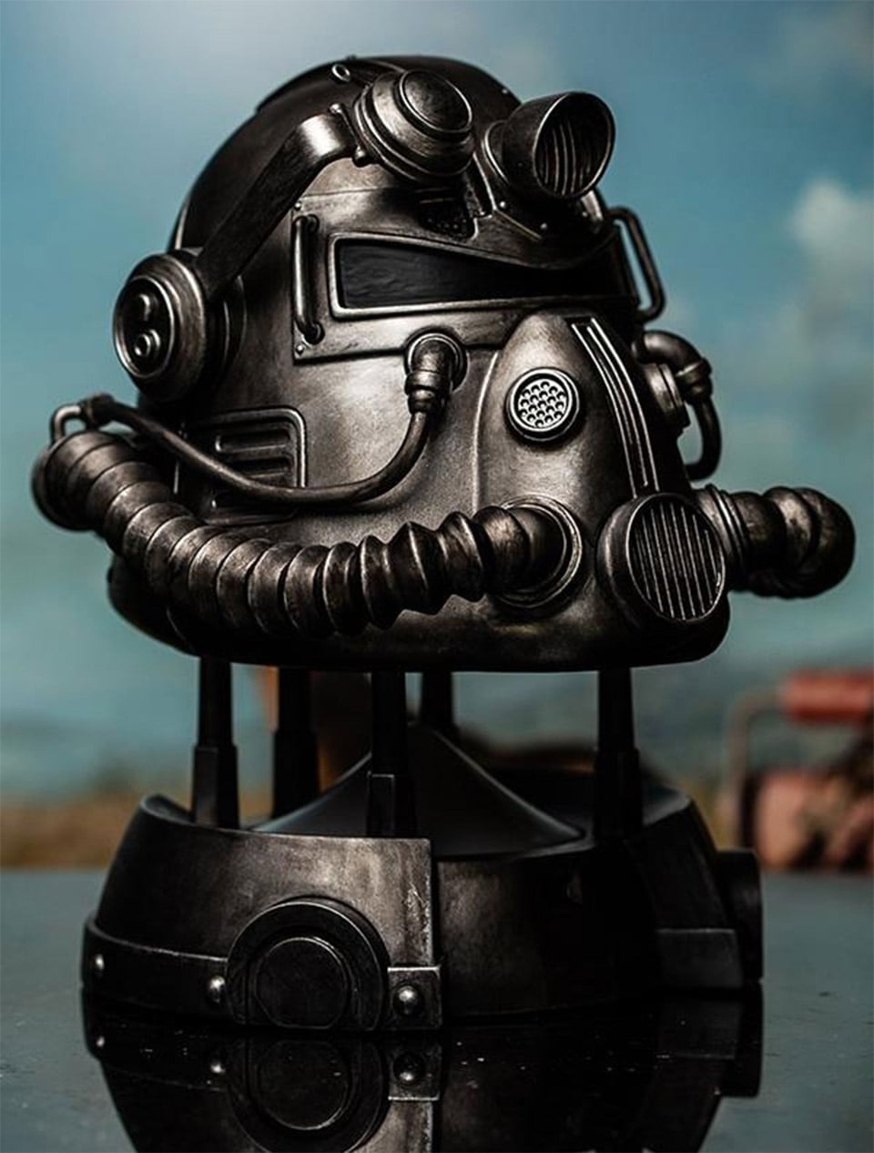 Fallout T-51 Power Armor Speaker Plays Sounds of the Wasteland