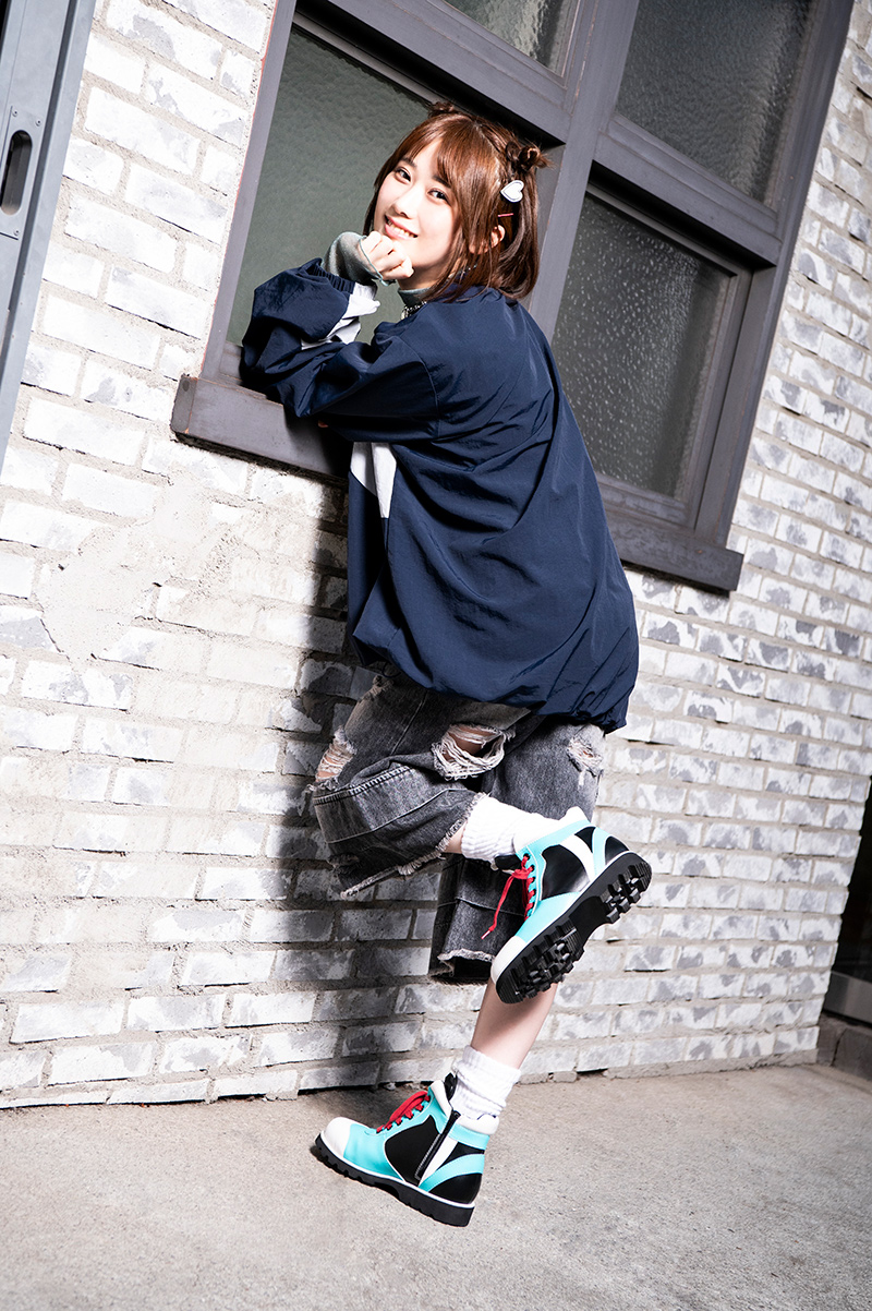 ブルーアーカイブ -Blue Archive-]カズサのスニーカー | 【THEキャラ