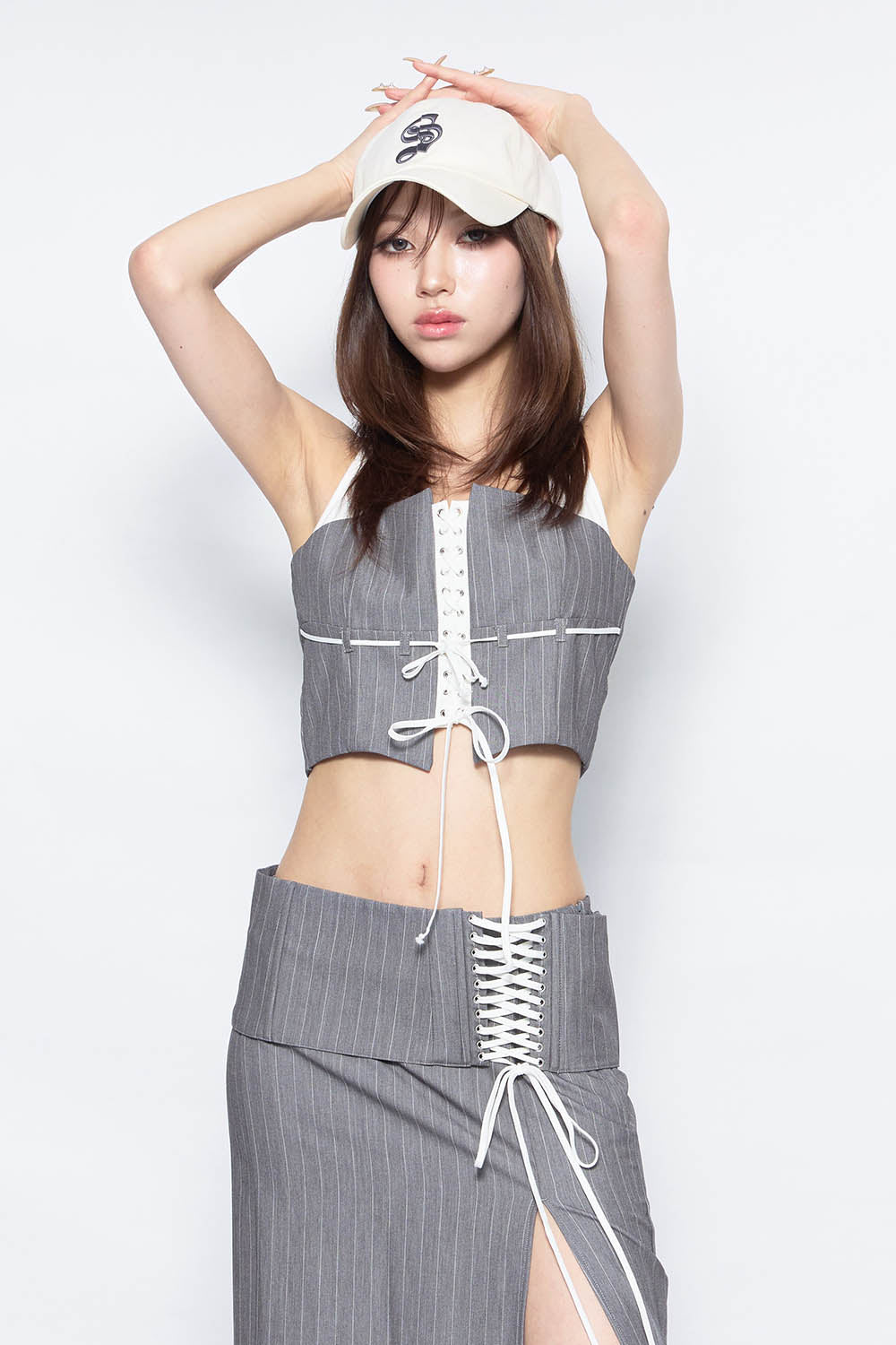 THEREDTHREAD / ザレッドスレッド】S lace up halter tops