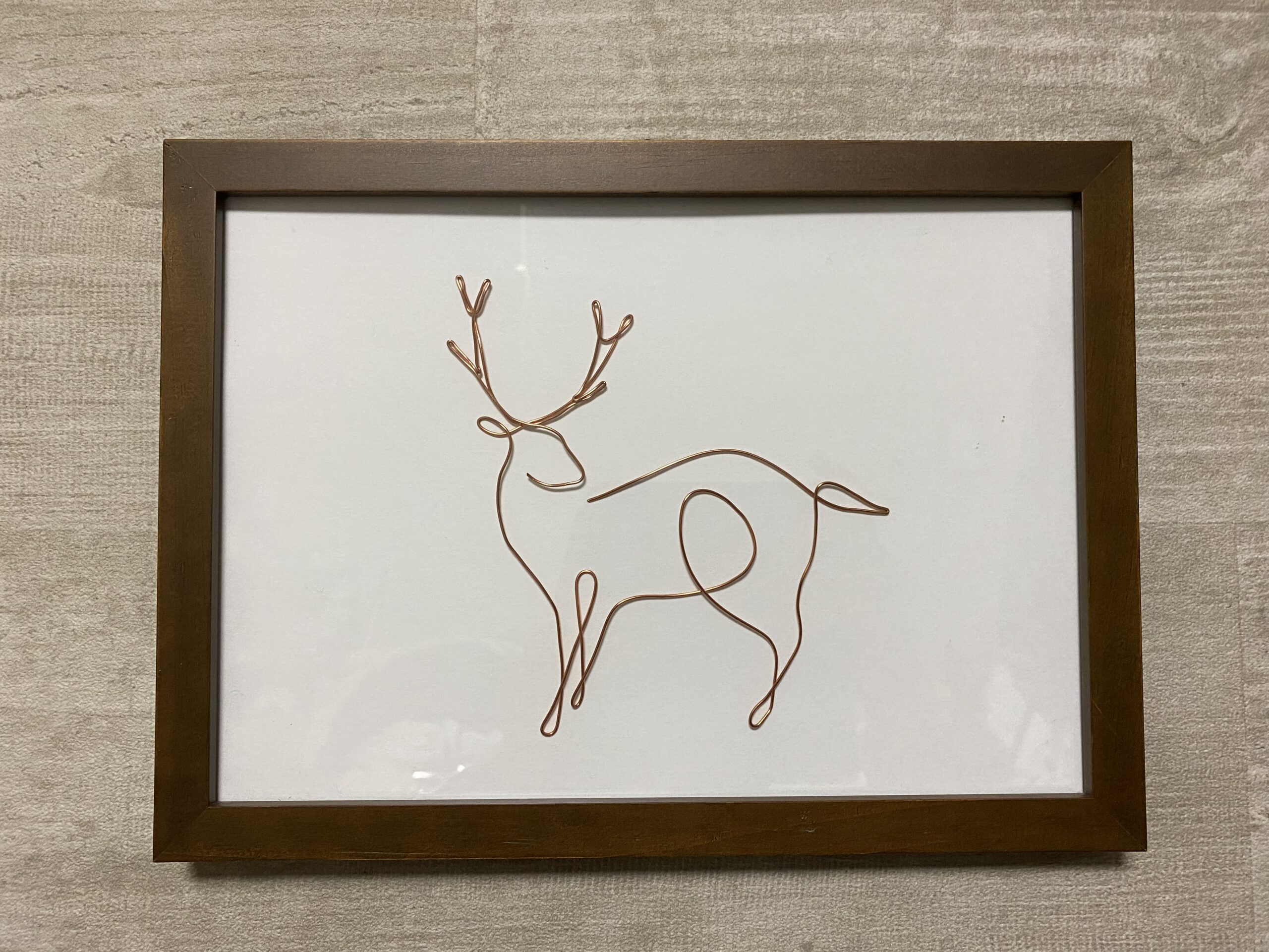 ワイヤーアートの鹿 | やまい ｜インテリア絵画 アートの専門通販