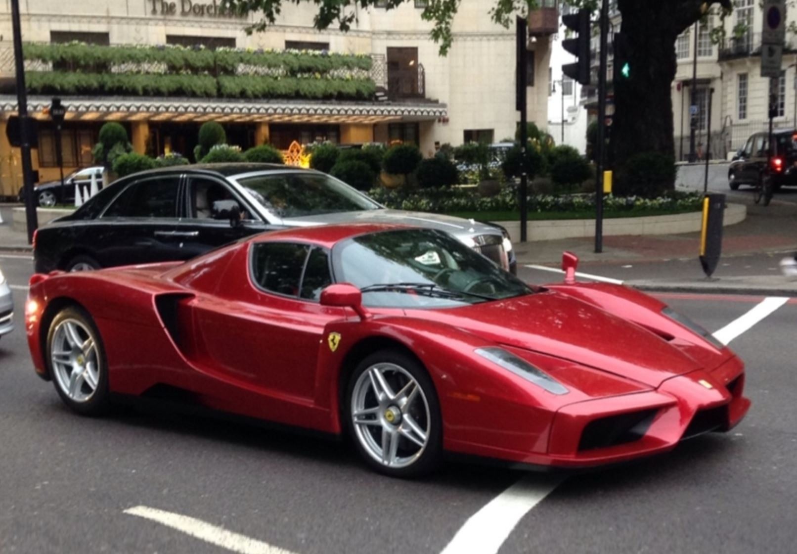 楽天市場】1／18 フェラーリ bbr エンツォの通販