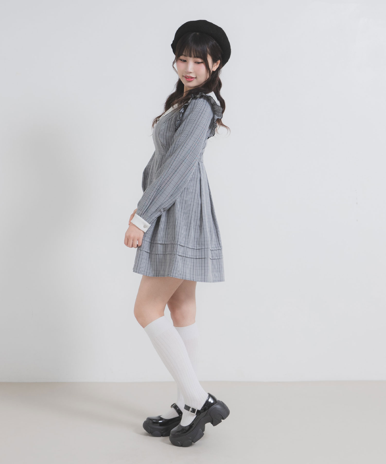 楽天市場】【SALE】配色角襟フリルタック長袖ワンピース レディース