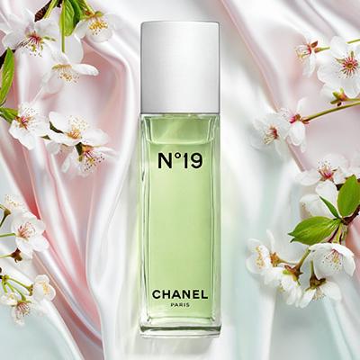 楽天市場】シャネル 19 パルファム 14mlの通販