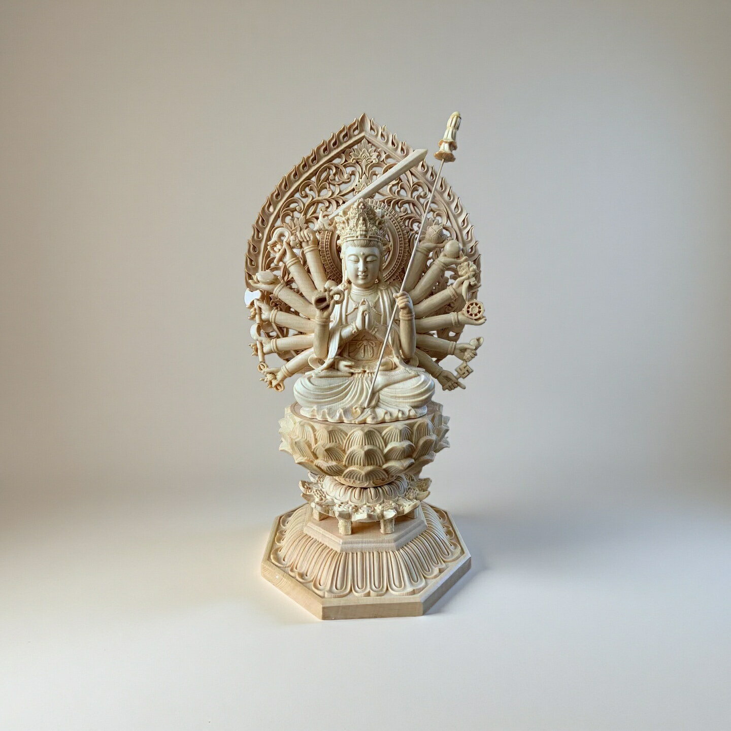 楽天市場】観音菩薩 像（アート・美術品・骨董品・民芸品｜ホビー）の通販