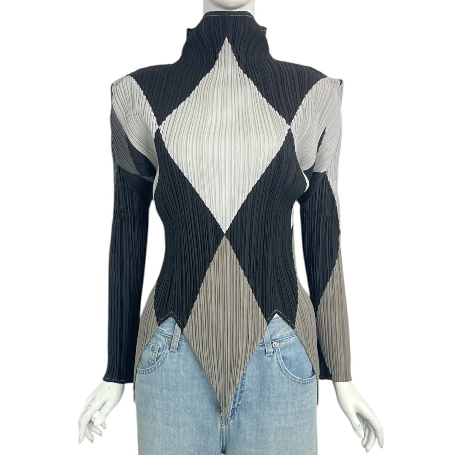 楽天市場】イッセイミヤケ プリーツプリーズ（袖の長さ長袖）の通販