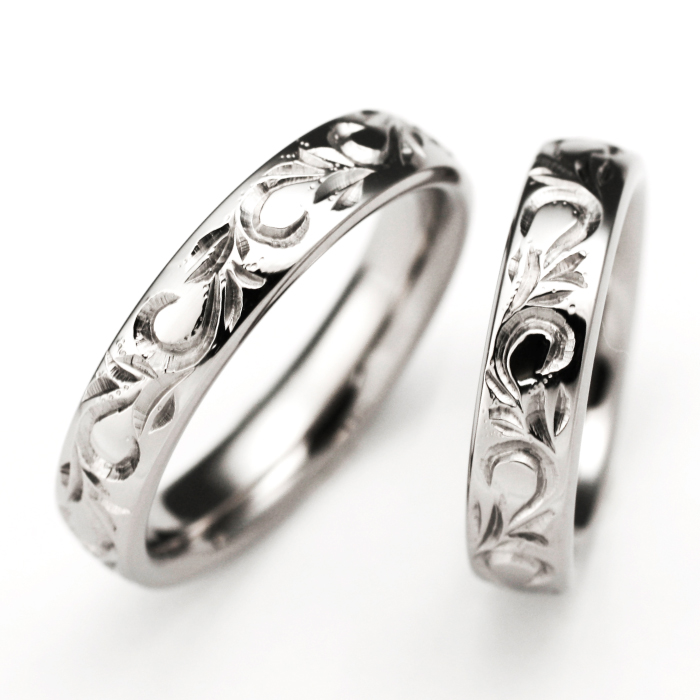 クラシカルな唐草模様 彫金ペアリング 金属アレルギー対応の指輪 結婚