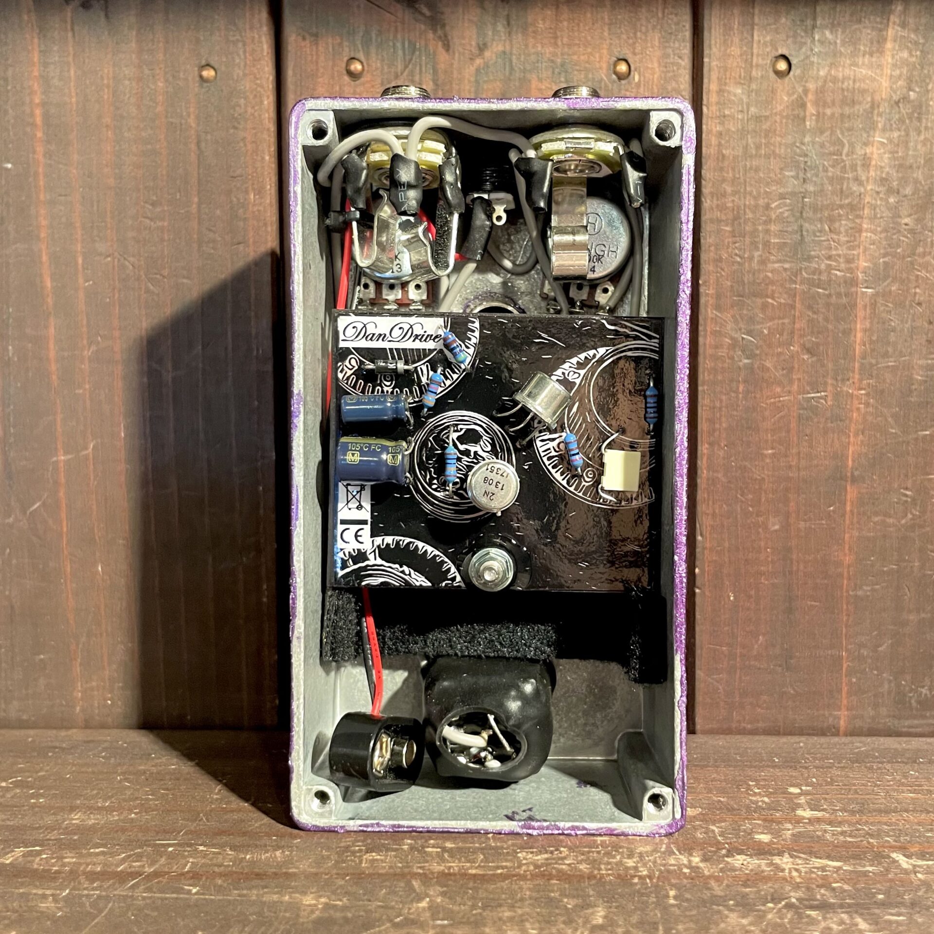 DanDrive the GERMANium | TONE BLUE