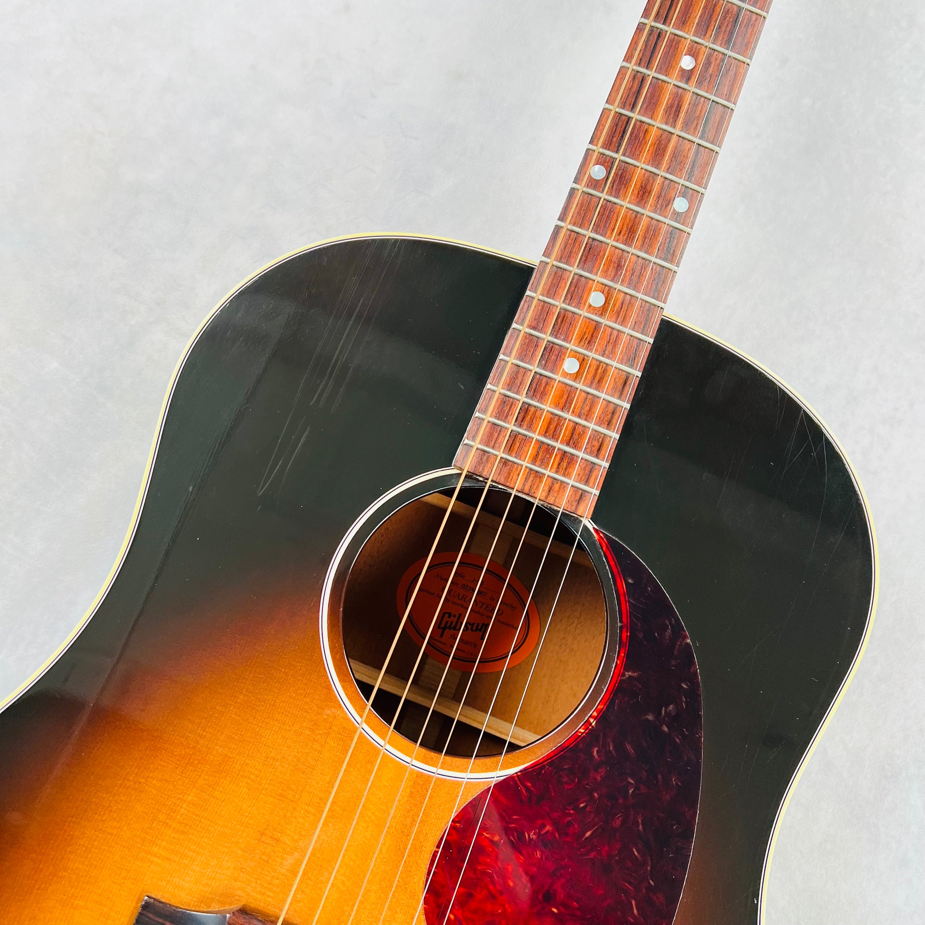 2006 Gibson J-45 Standard Specs - Vintage Sunburst | Tone Wolf