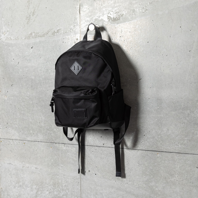 VALLAD × MAKAVELIC のコラボレーションがローンチ