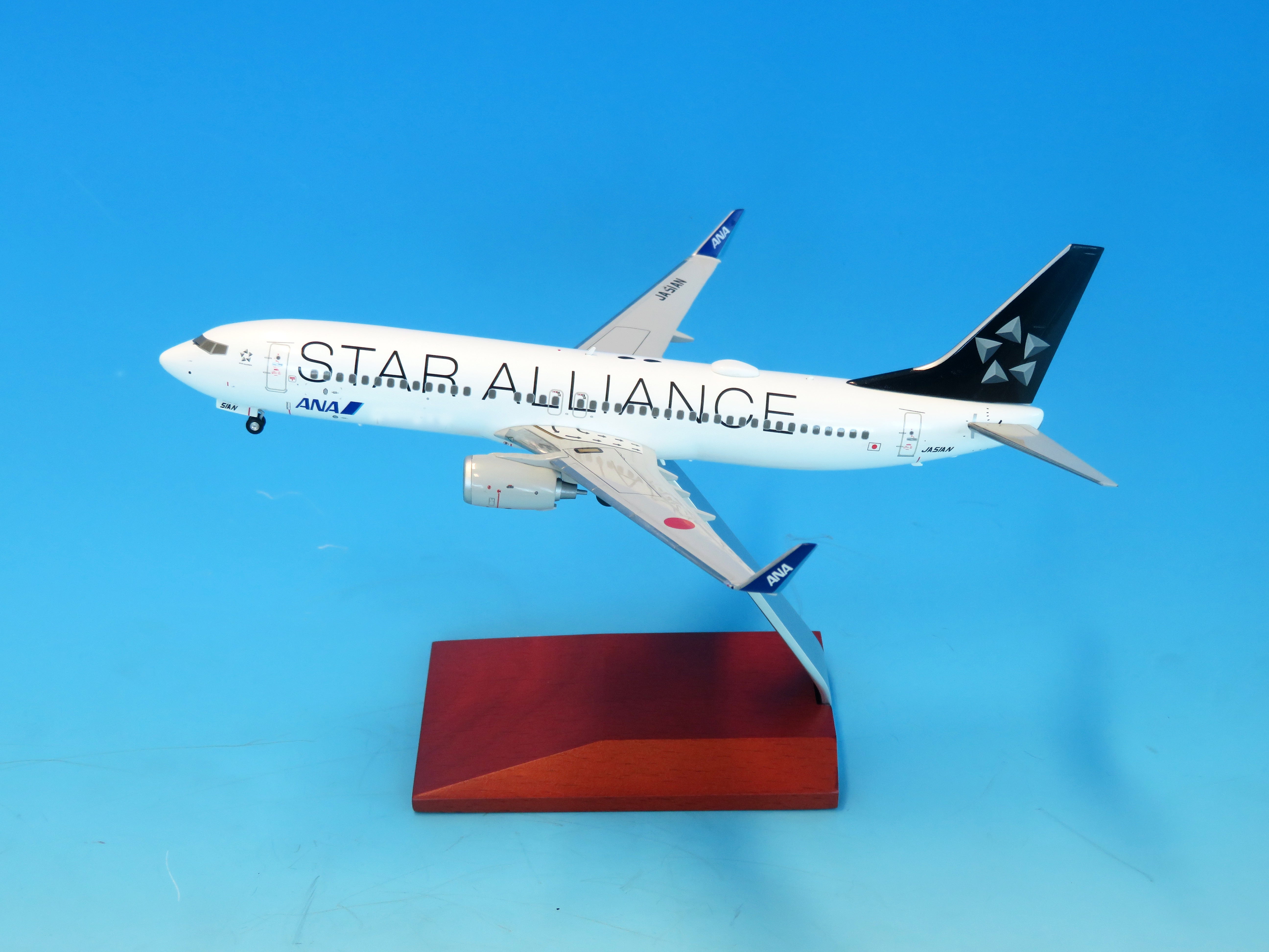 全日空商事 B737-800 ANA 全日空 STAR ALLIANCE / スターアライアンス