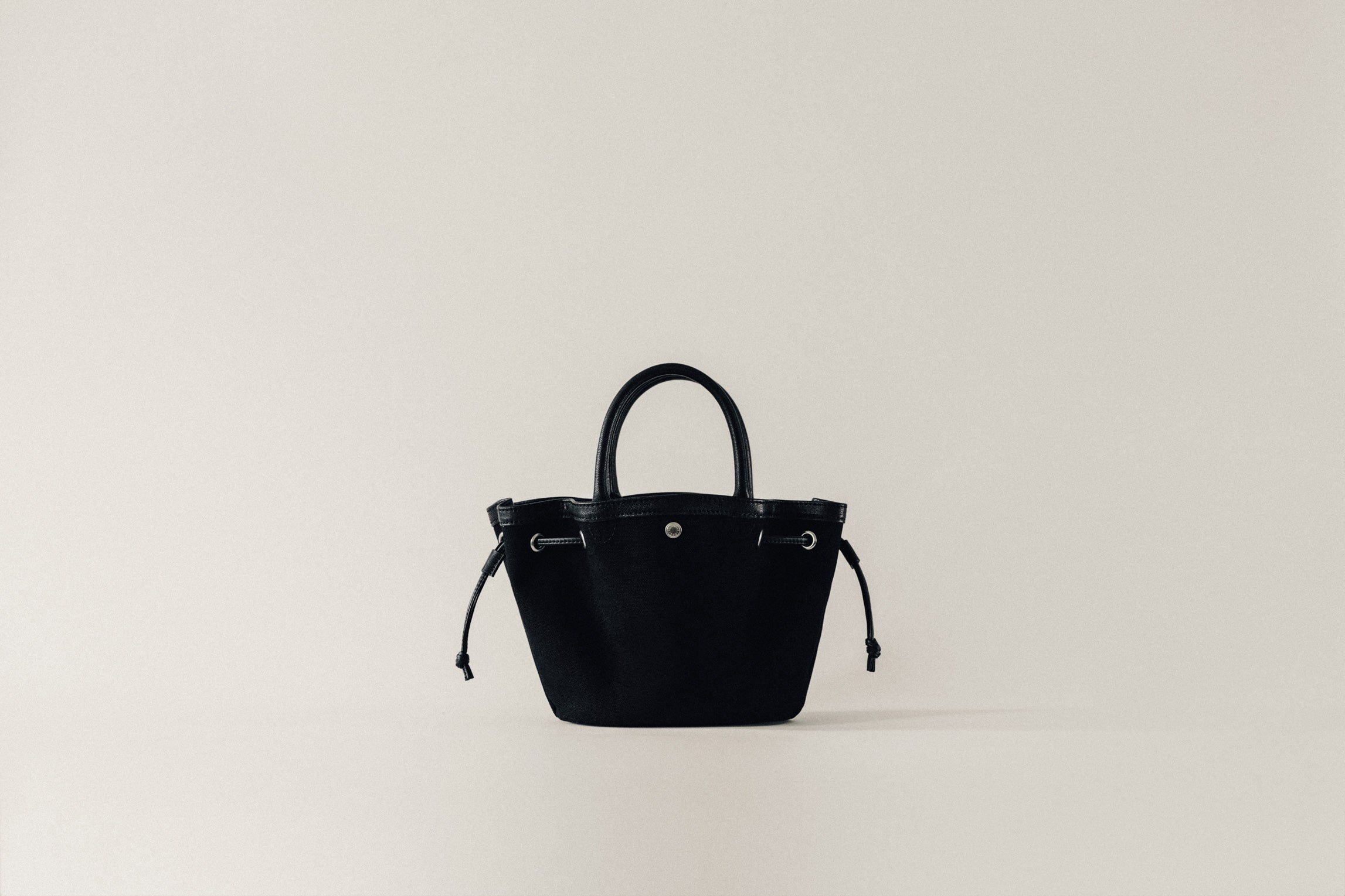 SAC COQUILLE MINI BLACK – TOUT Y EST JP