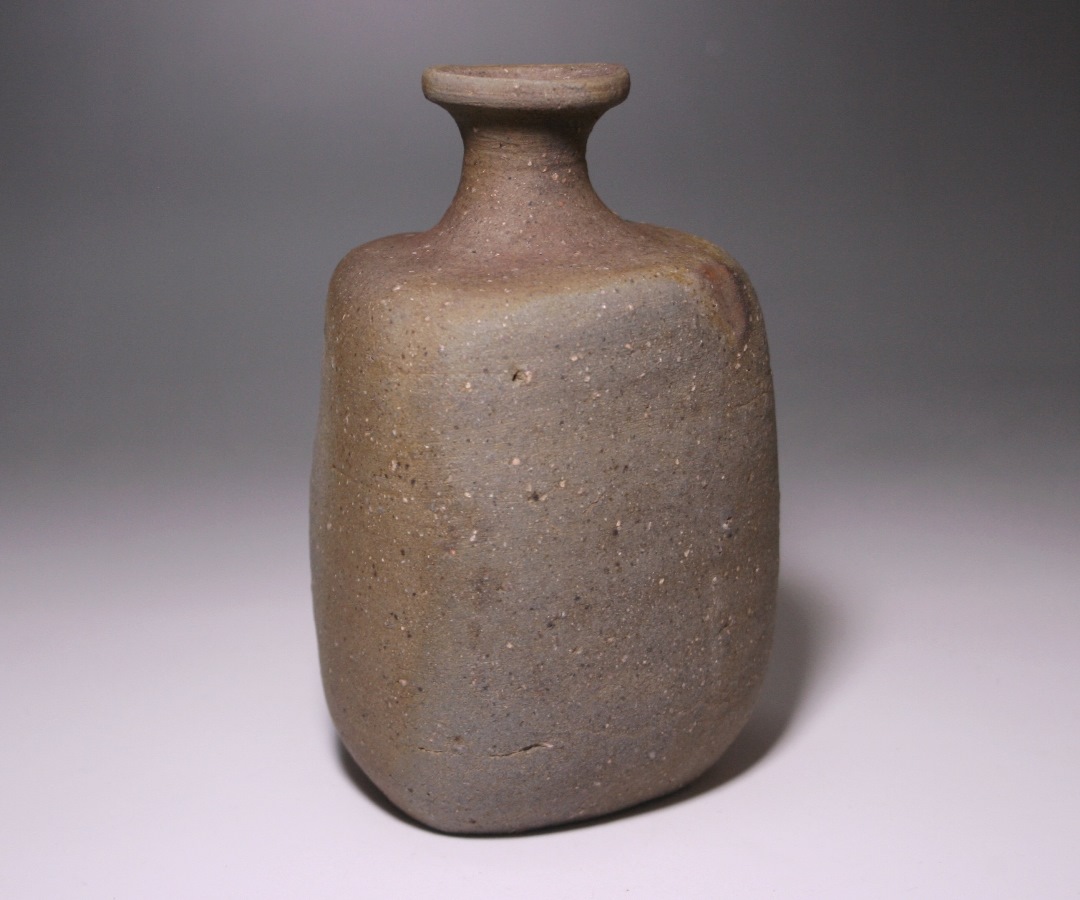 金重道明 作 「伊部徳利」 ～備前焼専門卸小売店 川口陶楽苑～