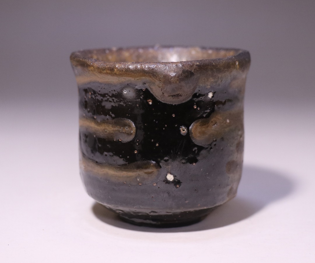 伊勢崎 淳 作 「備前黒酒呑」 ～備前焼専門卸小売店 川口陶楽苑～