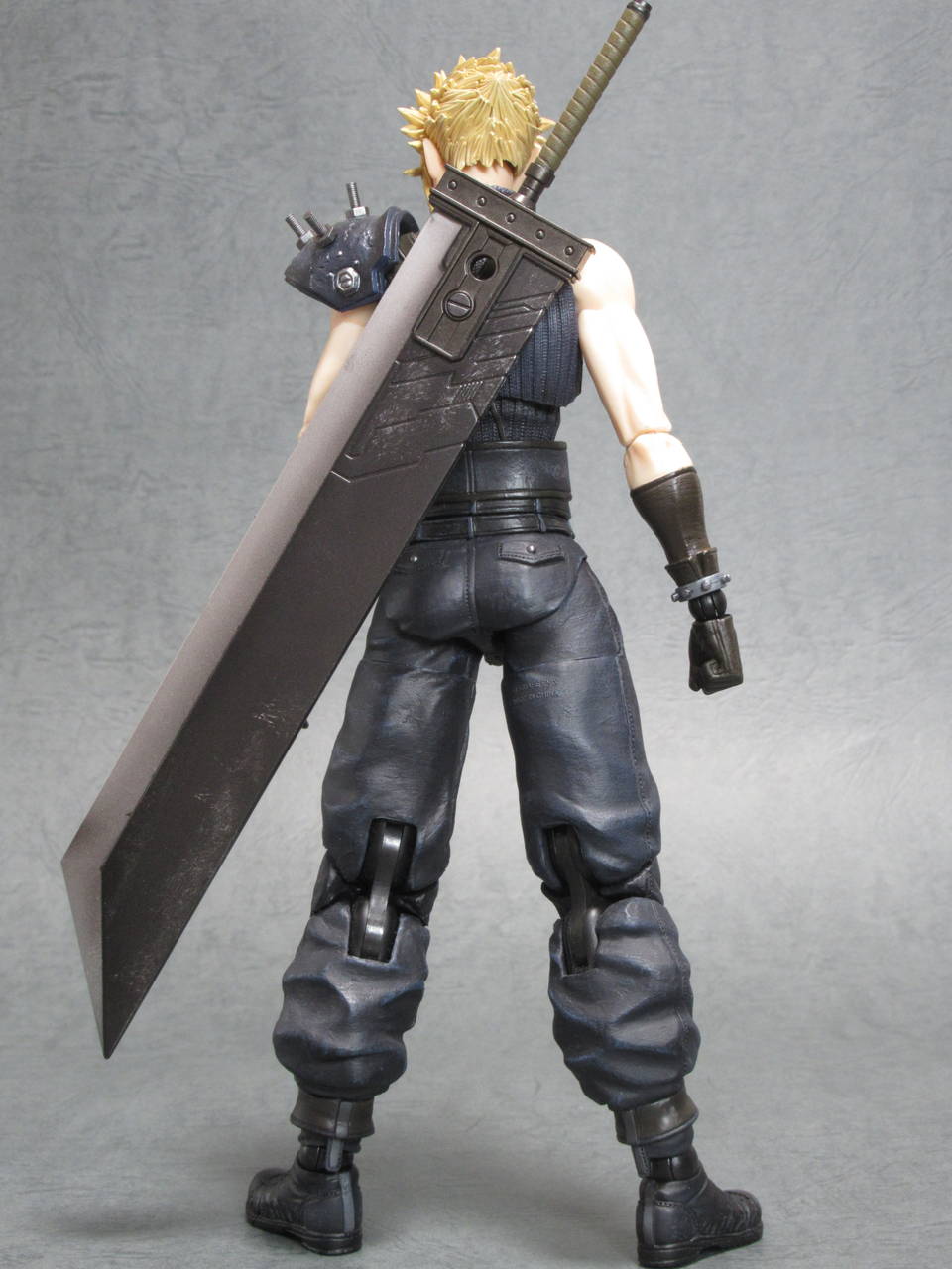 FINAL FANTASY VII REMAKE PLAY ARTS改 クラウド・ストライフ レビュー