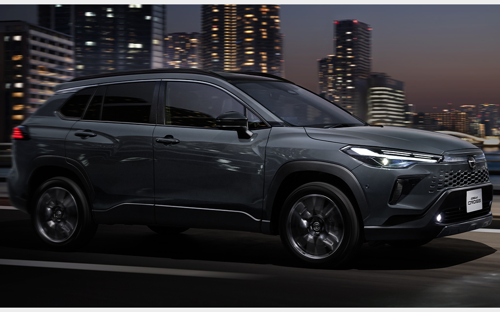 カローラクロス 新型 2025 GRスポーツ 価格と納期